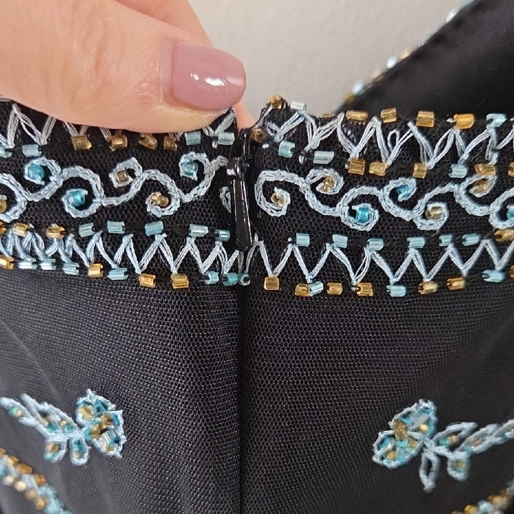 Vintage MARINA Black Camisole with Blue And Gold Floral Beading Womens Large - Picture 9 of 11